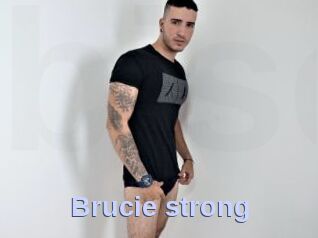 Brucie_strong