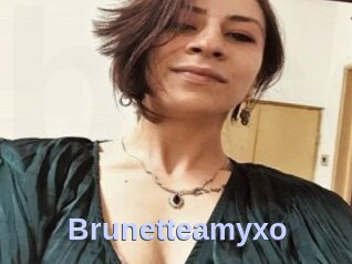 Brunetteamyxo