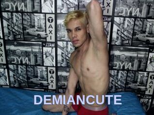 DEMIANCUTE