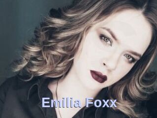 Emilia_Foxx