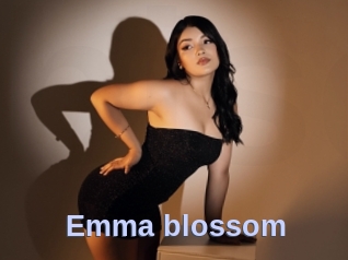 Emma_blossom