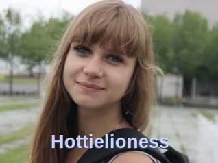 Hottielioness