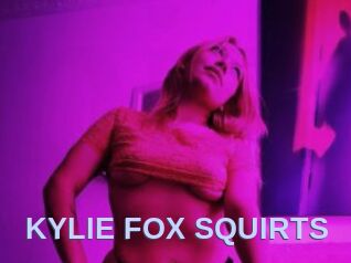 KYLIE_FOX_SQUIRTS
