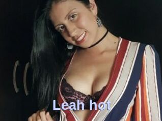 Leah_hot