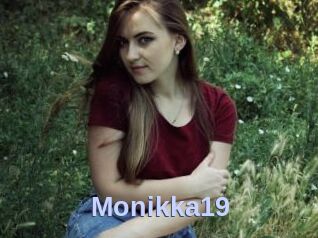 Monikka19