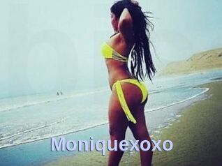 Moniquexoxo