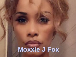 Moxxie_J_Fox Big Sexy Titties