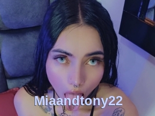Miaandtony22