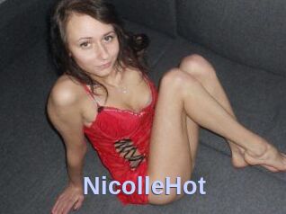 NicolleHot