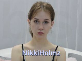 NikkiHolmz
