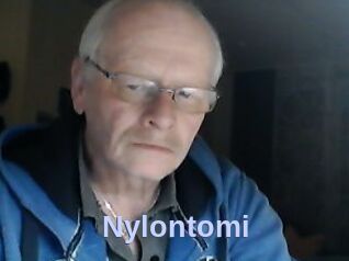 Nylontomi