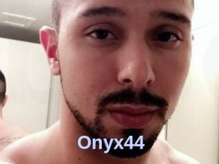 Onyx44