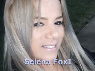 Selena_Fox1