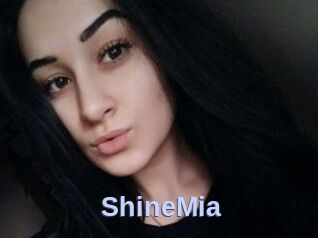 ShineMia
