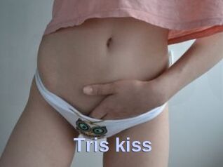Tris_kiss